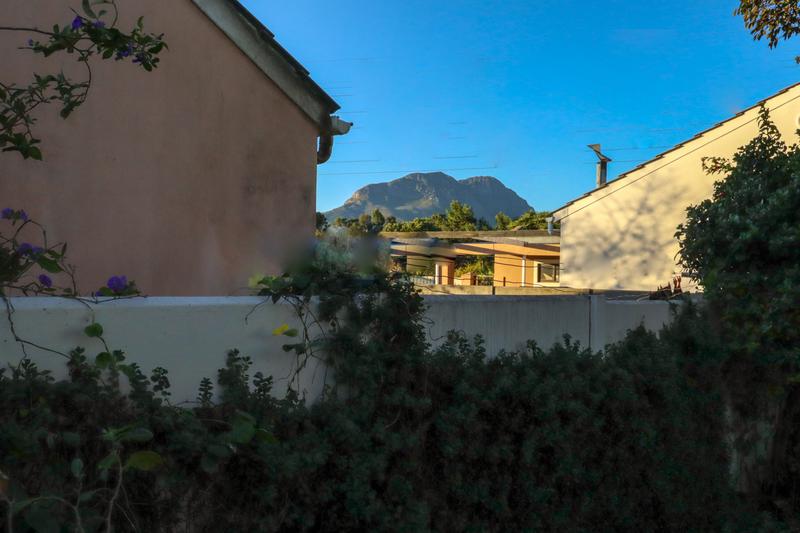 3 Bedroom Property for Sale in Victoria Park Western Cape